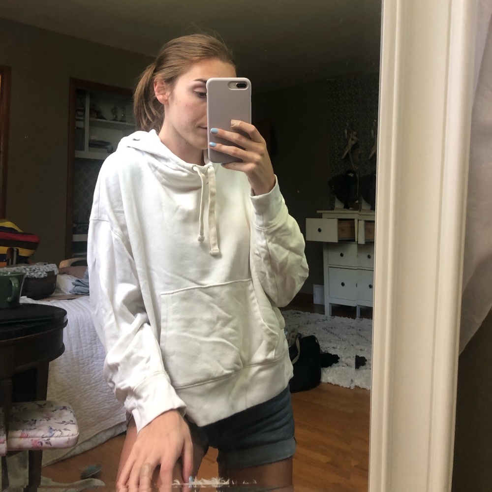 Cropped nude Gap hoodie!